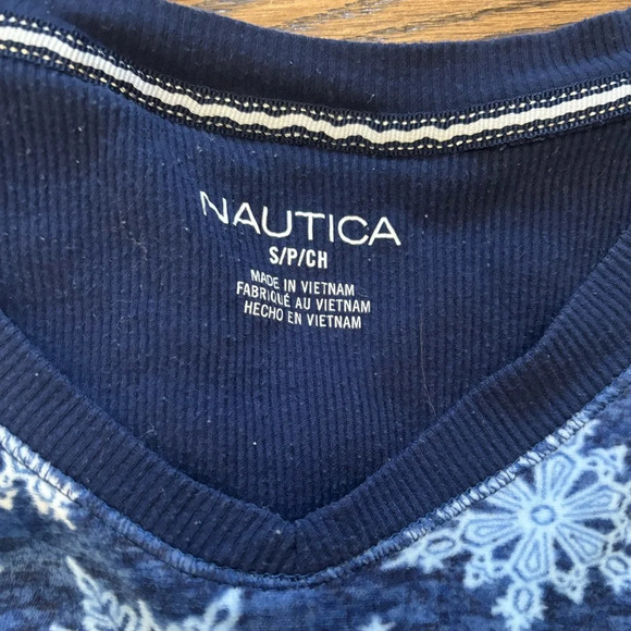 Nautica Brand pajama set size Small Petite blue snowflakes - Picture 2 of 9